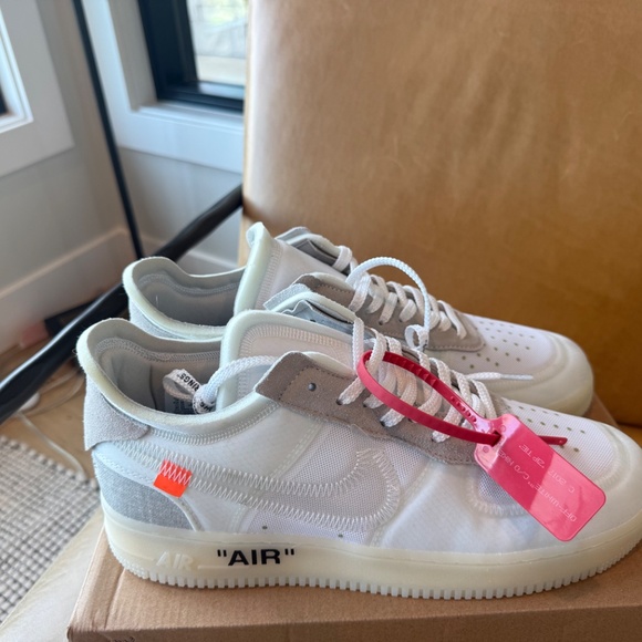 Nike Air Force 1 Low White Sneakers - Picture 5 of 10